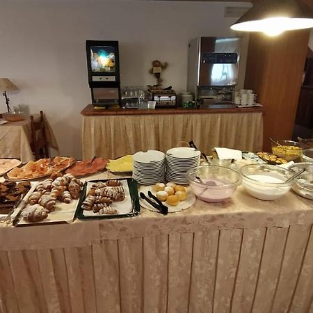 Hotel Villa Rosa Campitello di Fassa Luaran gambar