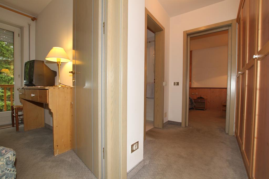 Hotel Villa Rosa Campitello di Fassa Luaran gambar