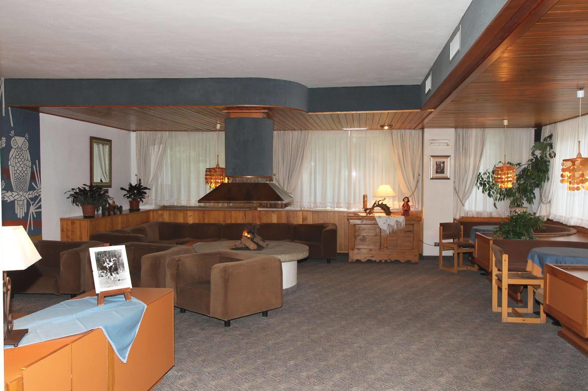 Hotel Villa Rosa Campitello di Fassa Luaran gambar
